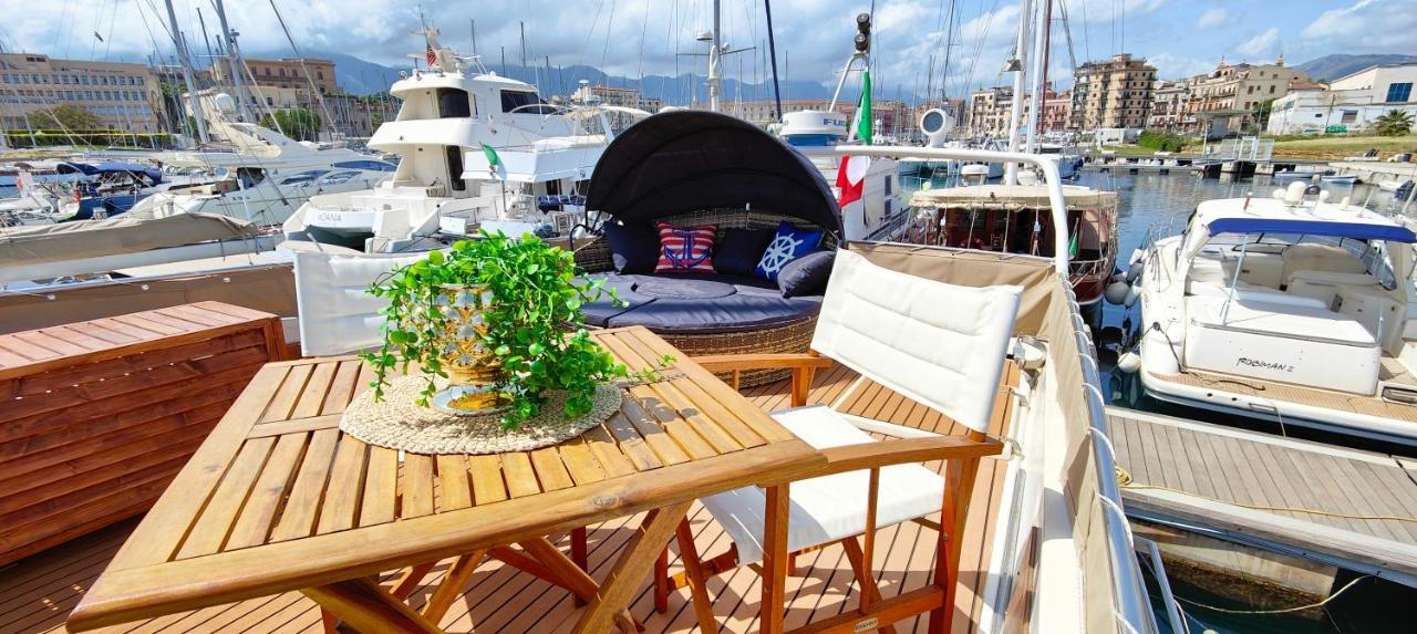 Hotel Panaby - House Boat à Palerme Extérieur photo