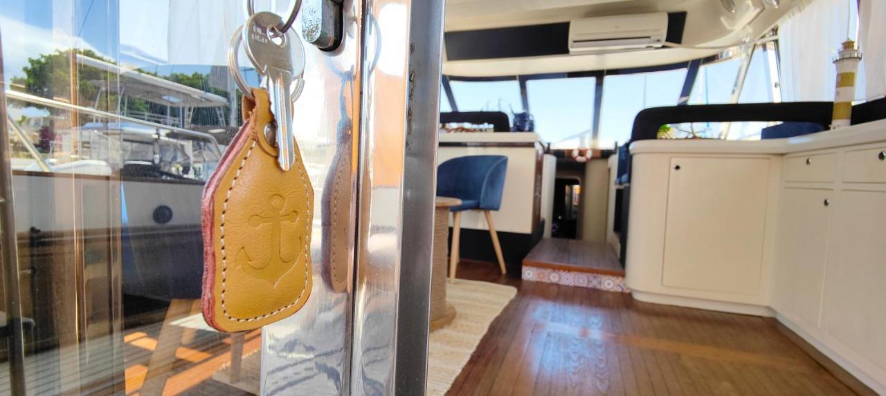 Hotel Panaby - House Boat à Palerme Extérieur photo