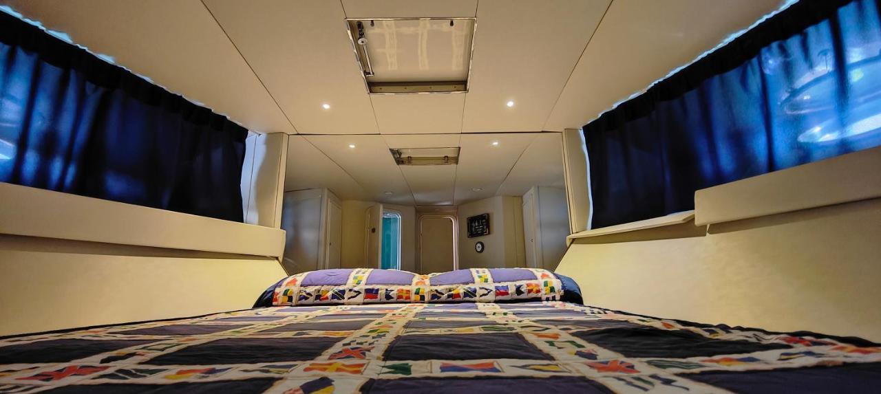 Hotel Panaby - House Boat à Palerme Extérieur photo